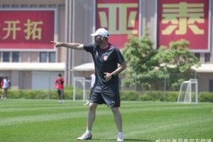 亚泰迎半程收官战 苏亚雷斯：希望更多球迷来到赛场上给我们支持
